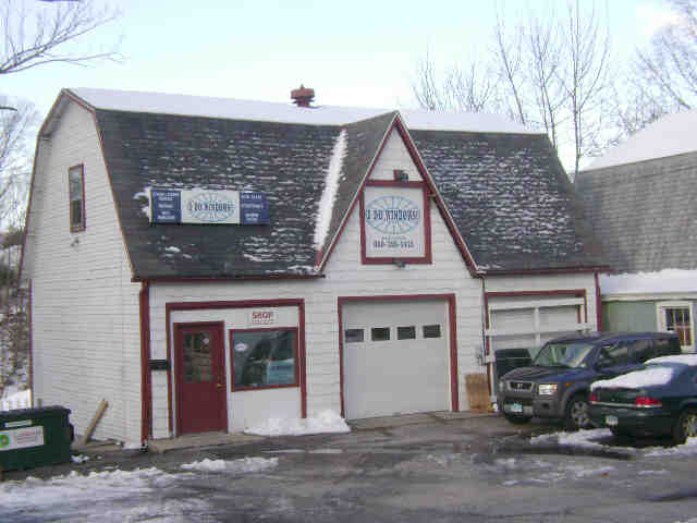 Building photograph for 16 PROSPECT HILL RD